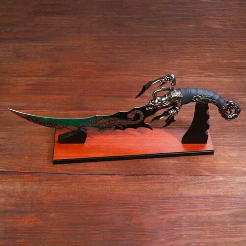 Сувенирный нож на подставке, скорпион на лезвии и рукоятке, 53.5 см
